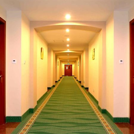 Greentree Inn Beijing Tongzhou Guoyuan Xinhualian Express Hotel Exteriör bild