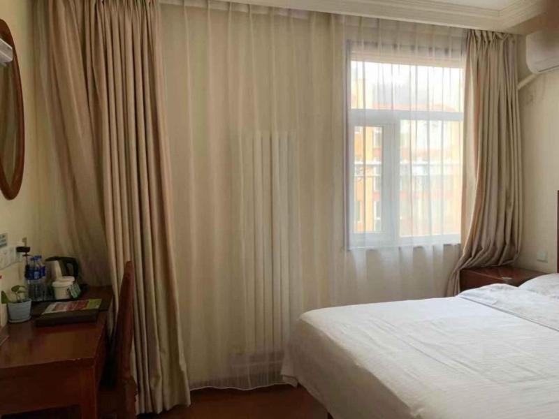 Greentree Inn Beijing Tongzhou Guoyuan Xinhualian Express Hotel Exteriör bild